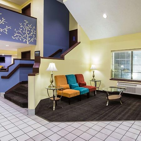 Days Inn By Wyndham Blue Springs Exteriér fotografie
