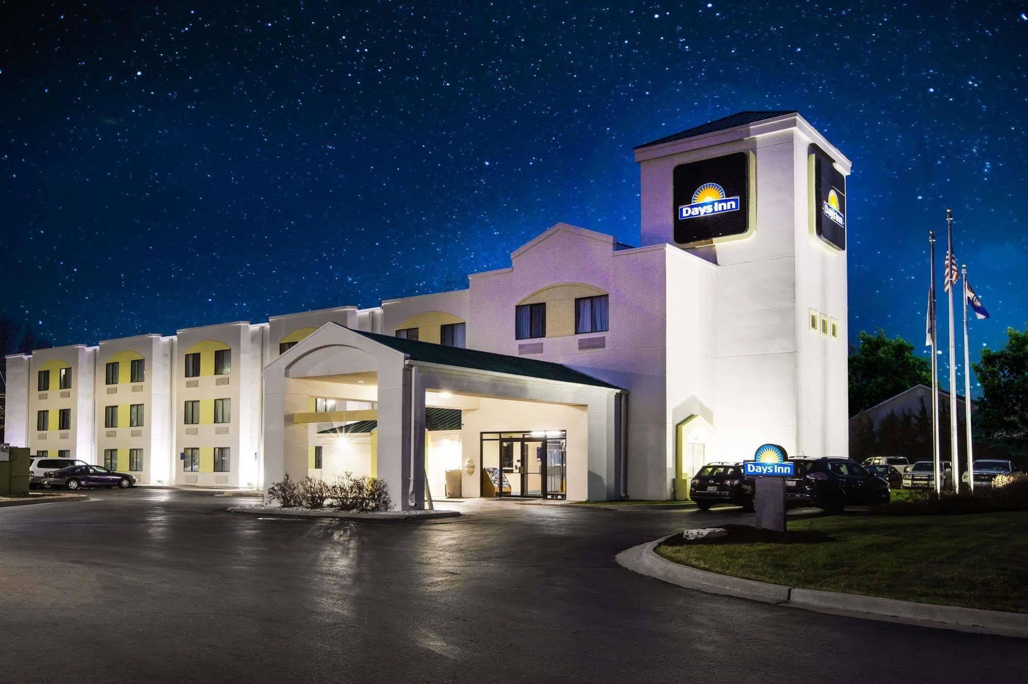 Days Inn By Wyndham Blue Springs Exteriér fotografie